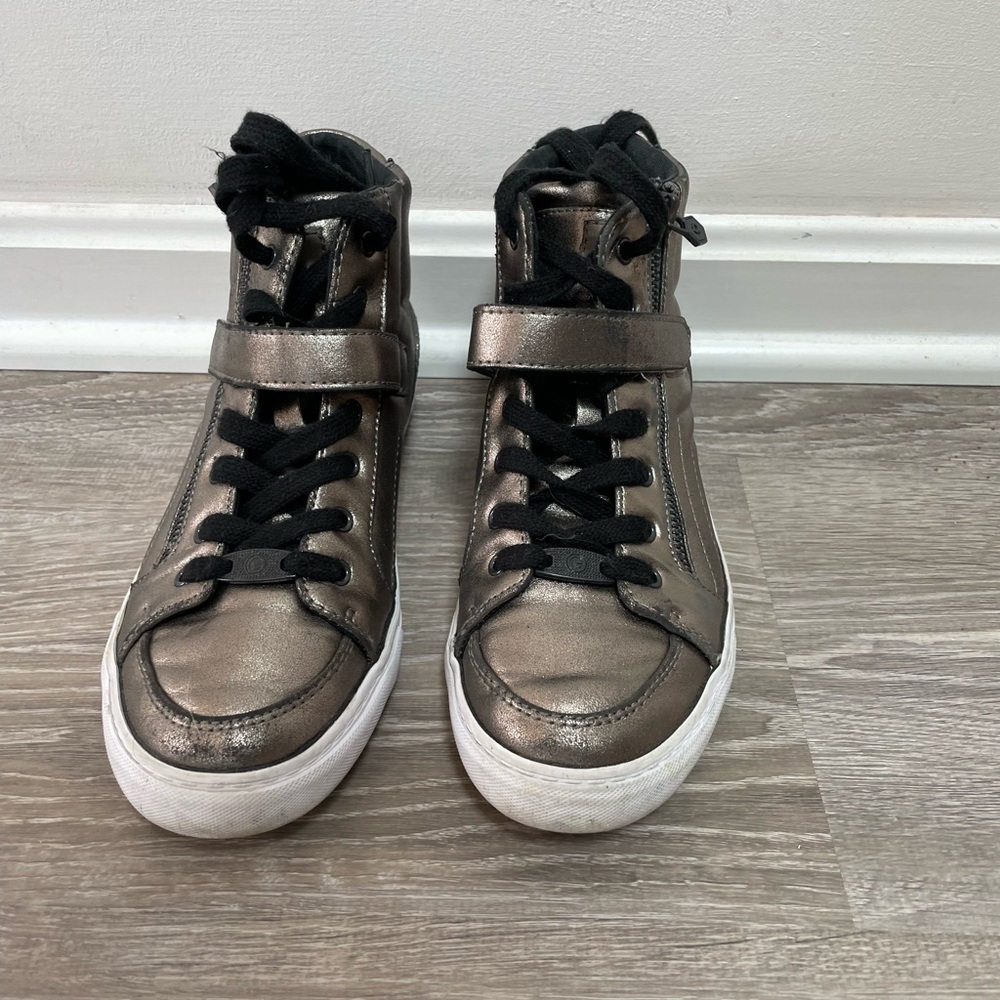 Guess shoes, gold color, size 8.